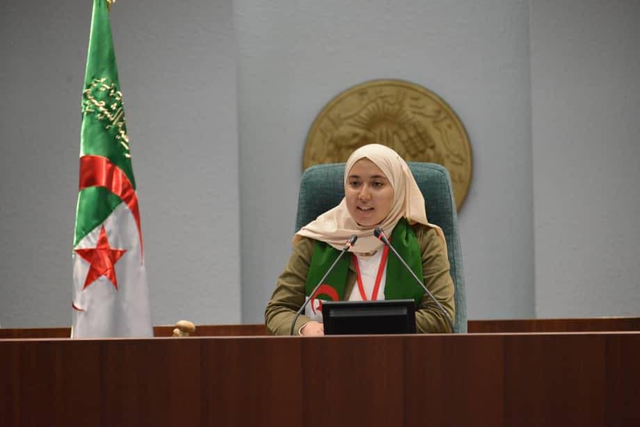 تنصيب آمنة لقرين رئيسة لأول برلمان للطفل الجزائري