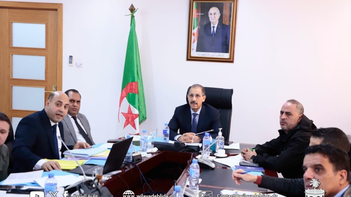 دراسة طلبات المستثمرين لرخص الاستغلال الاستثنائية للمشاريع بالبليدة