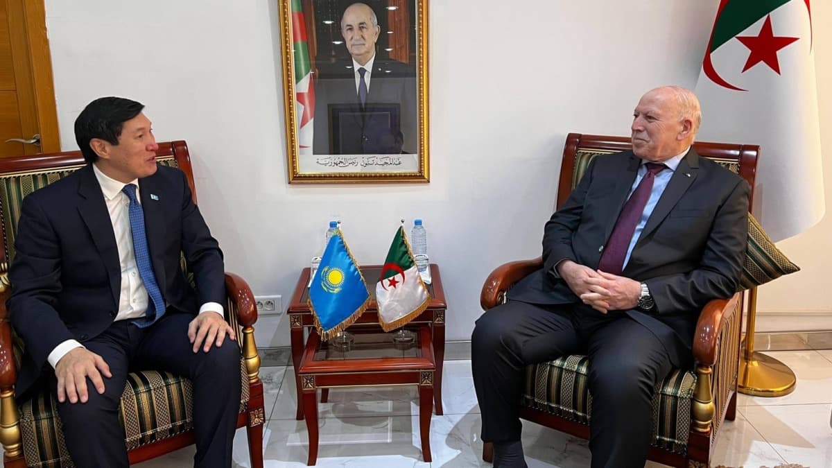 الجزائر وكازاخستان تفتحان آفاق جديدة للتعاون الصناعي
