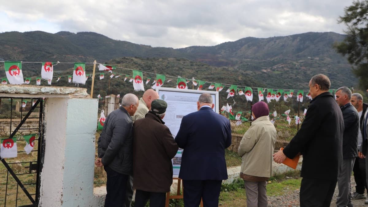 ترميم ثماني مقابر للشهداء ببلديات بومرداس